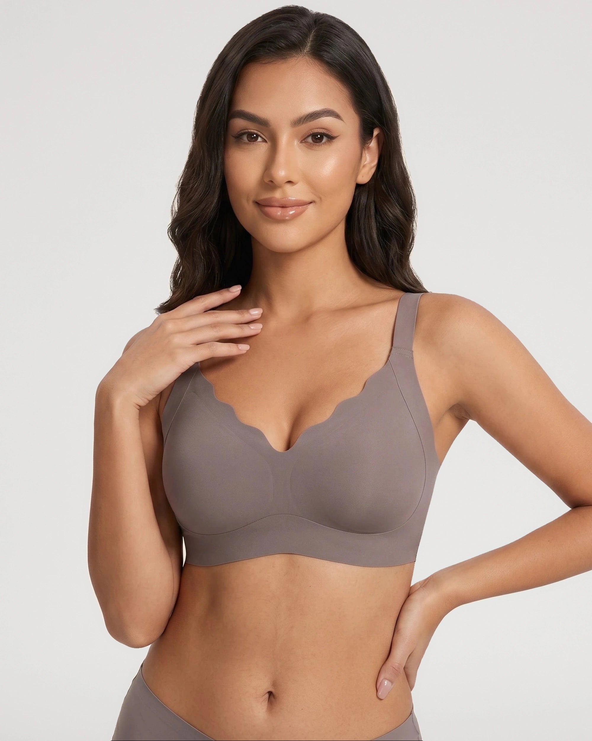 Front fit view of the Scalloped Push Up Jelly Bra | LilyCurve