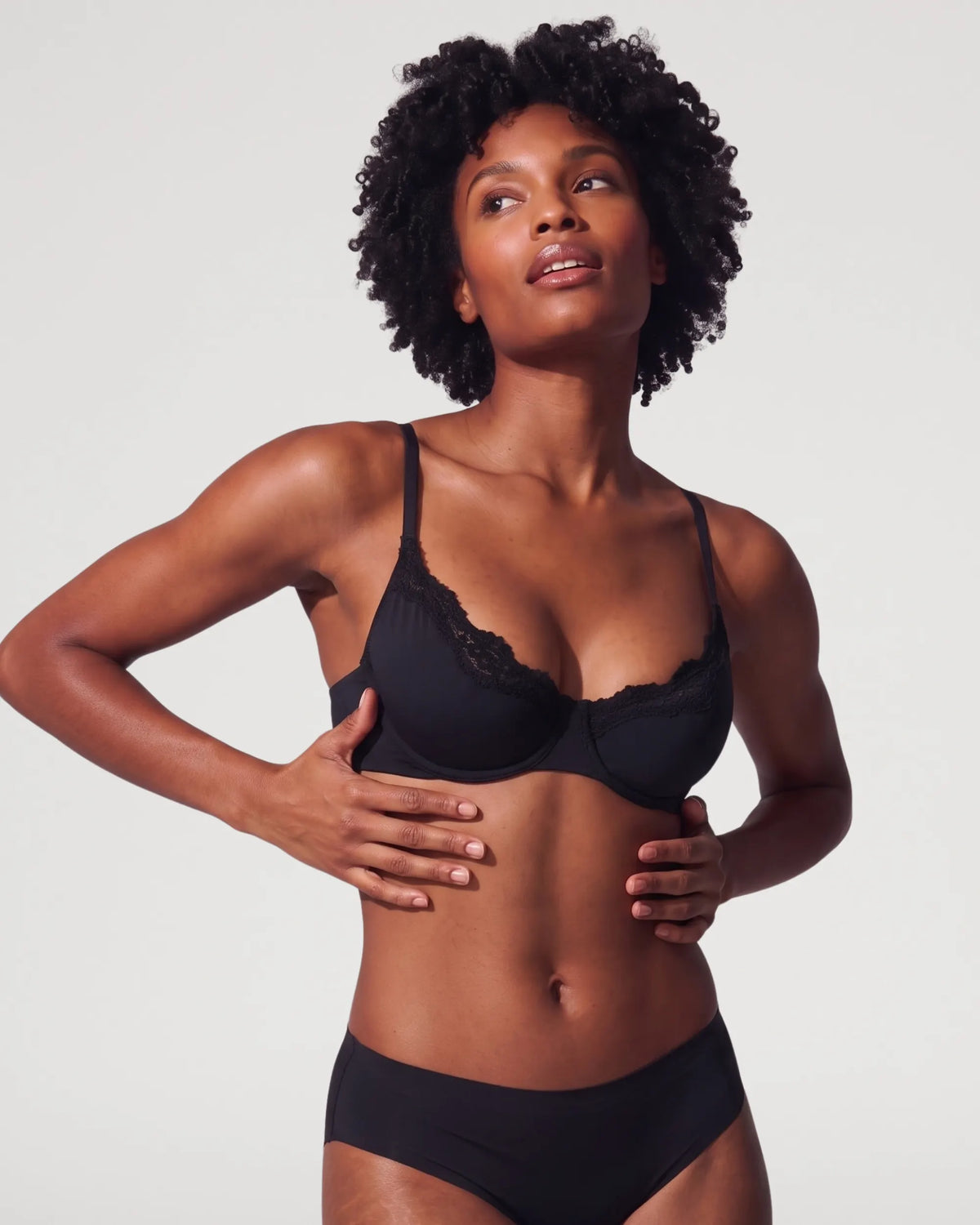 Lace Unlined Underwire Scoop Bra