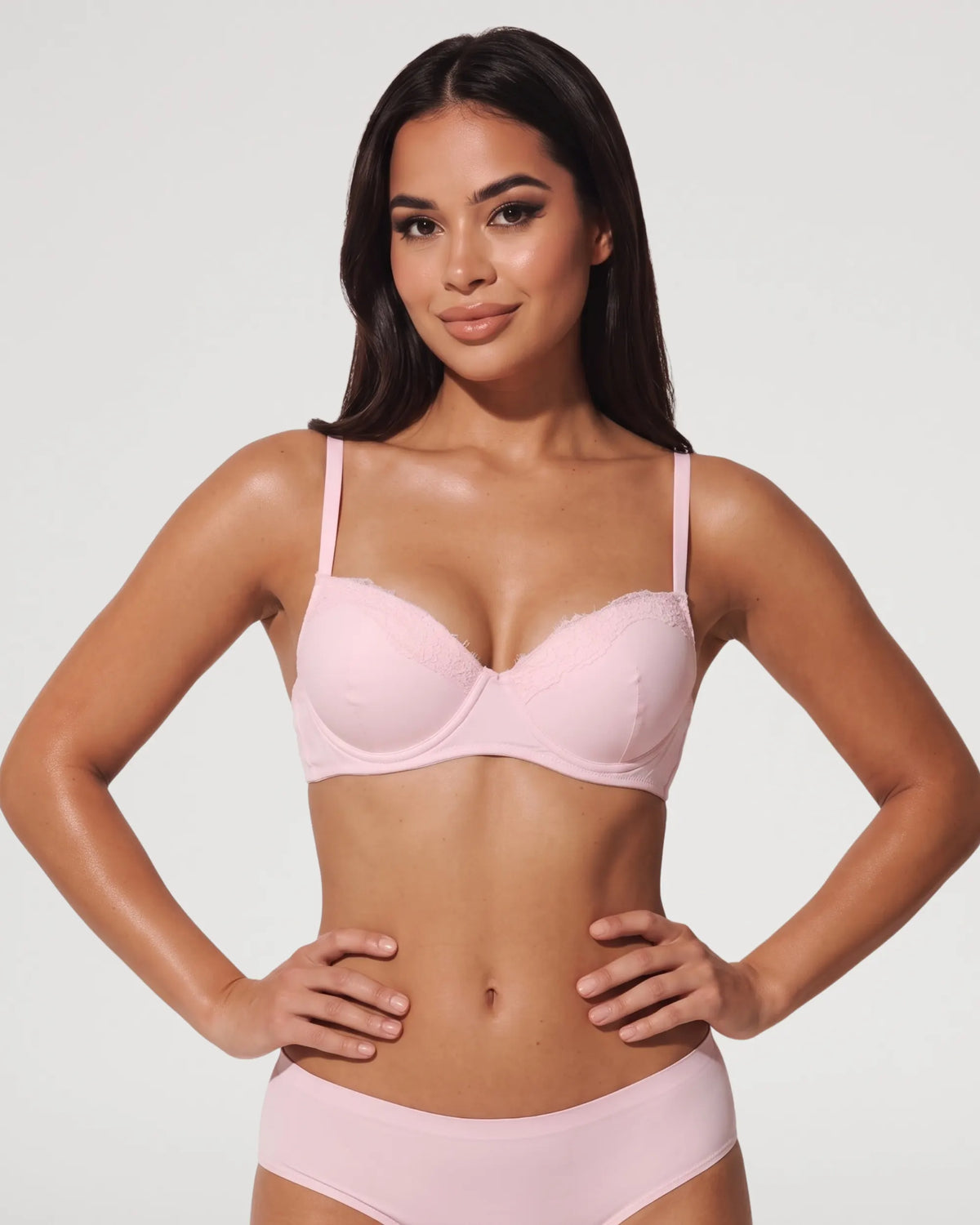 Lace Molded Push-Up Underwire Bra