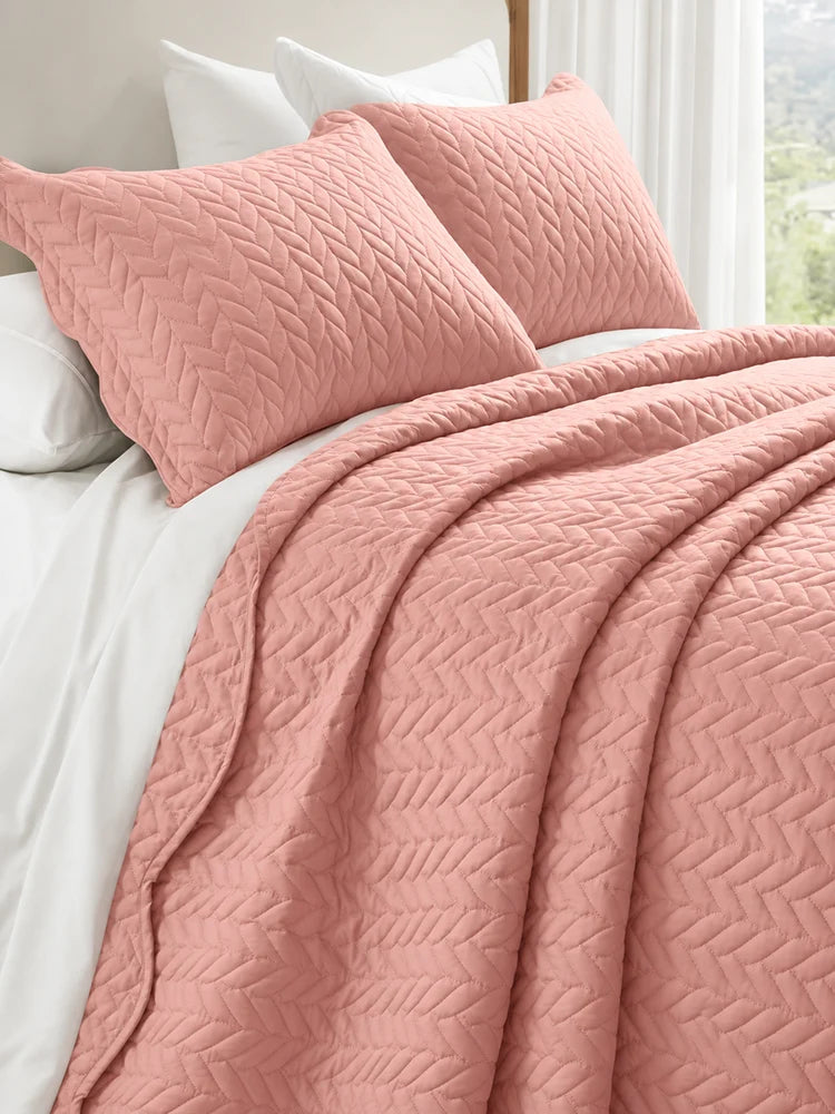 Lightweight Quilted Coverlet Bedspread Set