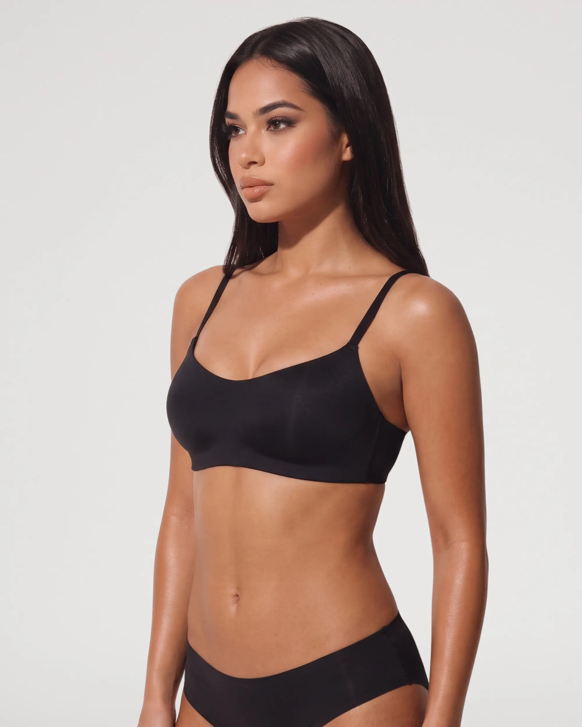 Black Seamless Molded Push Up Wireless Balconette Bra