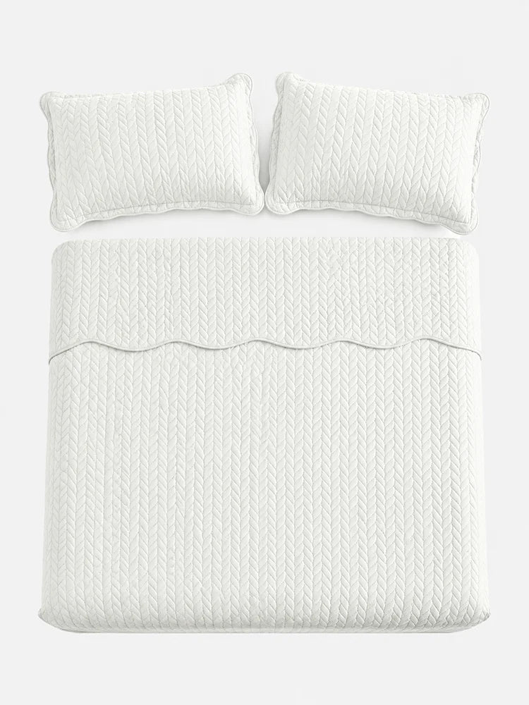 Lightweight Quilted Coverlet Bedspread Set