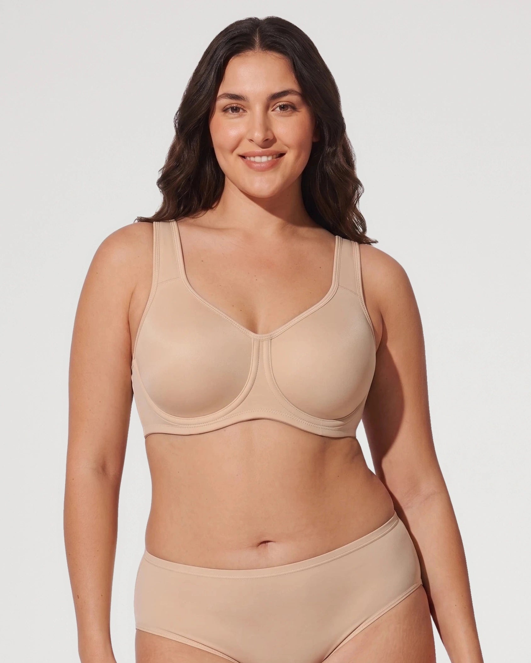 Model-style fit view of the Unlined Underwire Full Coverage Bra | LilyCurve