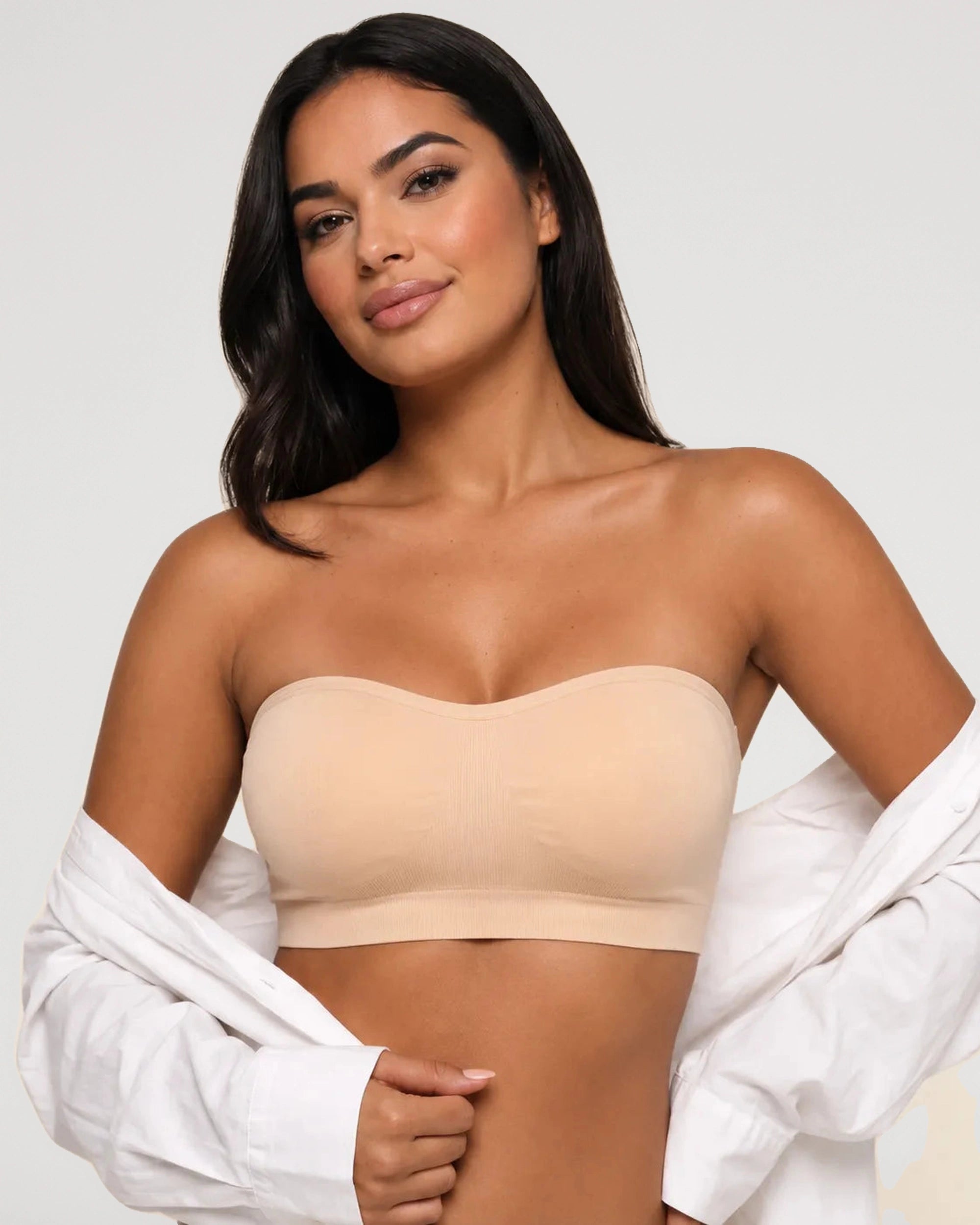 Close-up detail of the Seamless Wireless Strapless Bandeau Bra design | LilyCurve