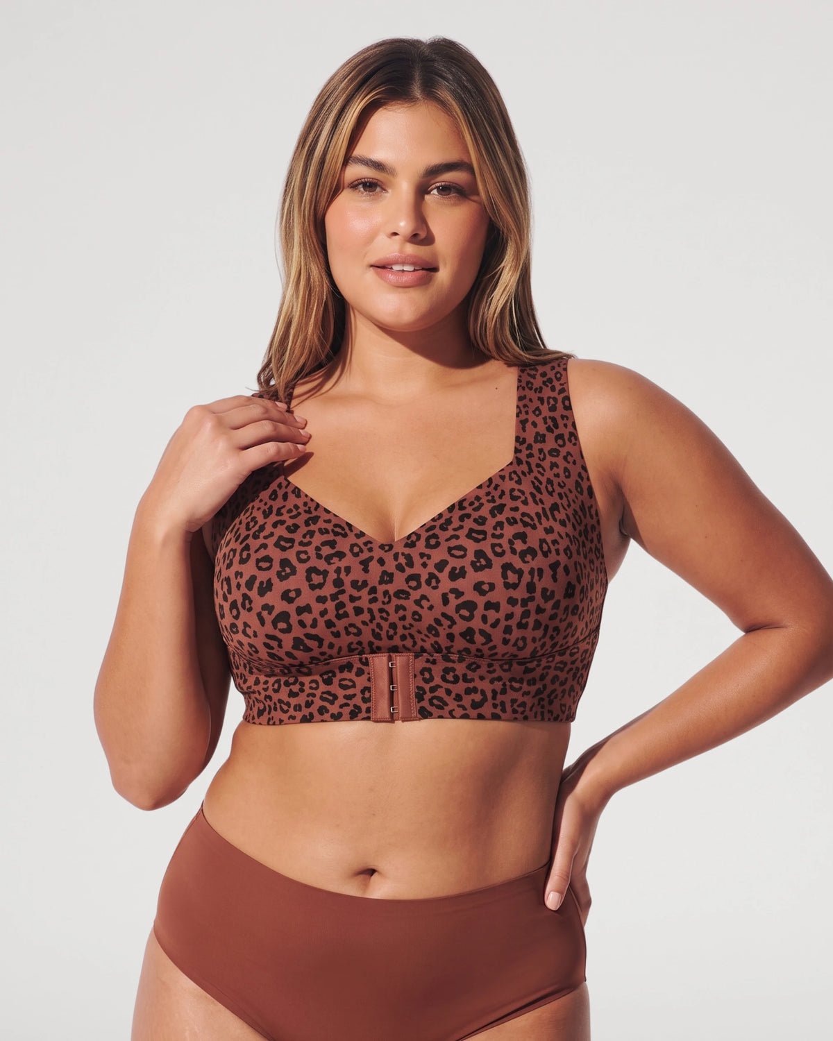 Seamless Front-Closure Wireless Posture Bra