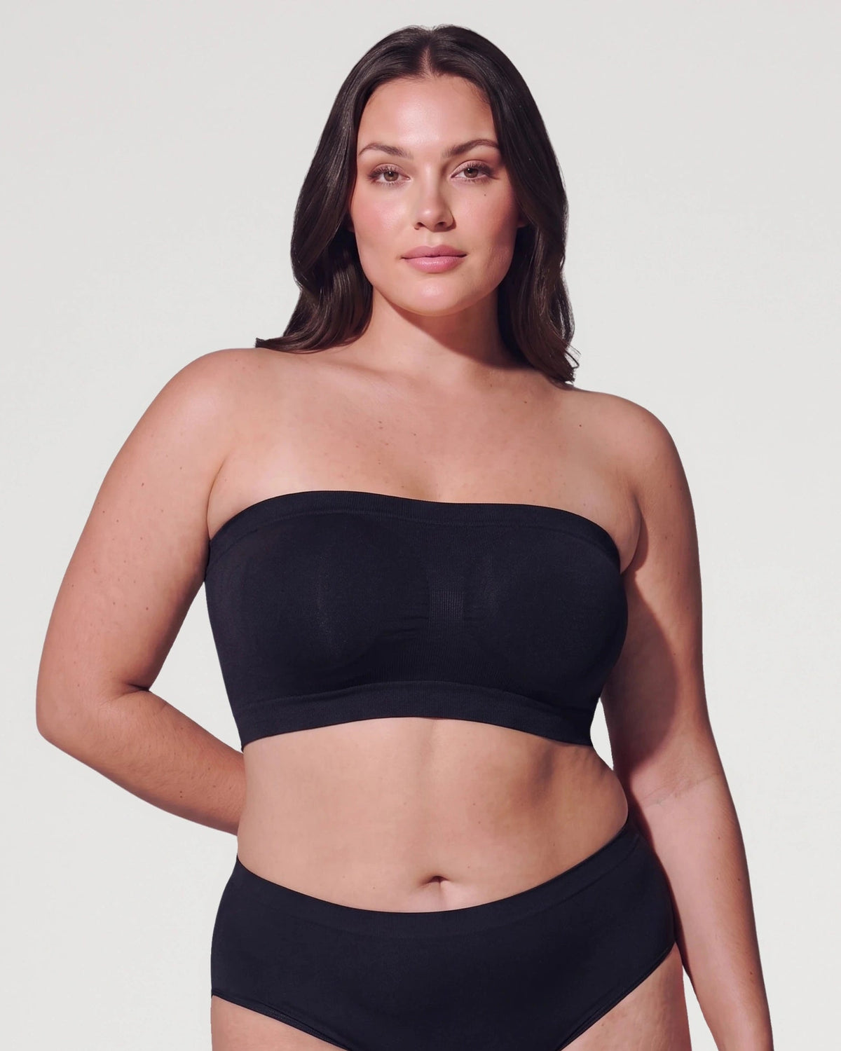 Back view with smooth everyday support | LilyCurve