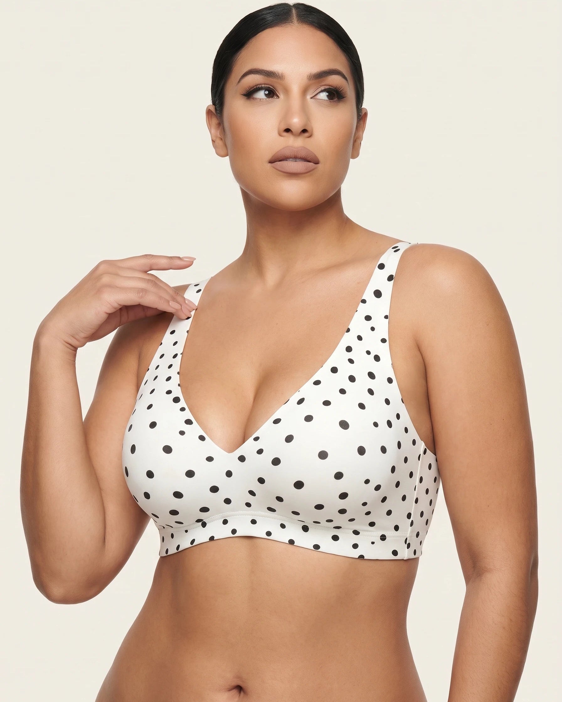 Soutien-gorge sans couture plongeant push-up sans armature en gel