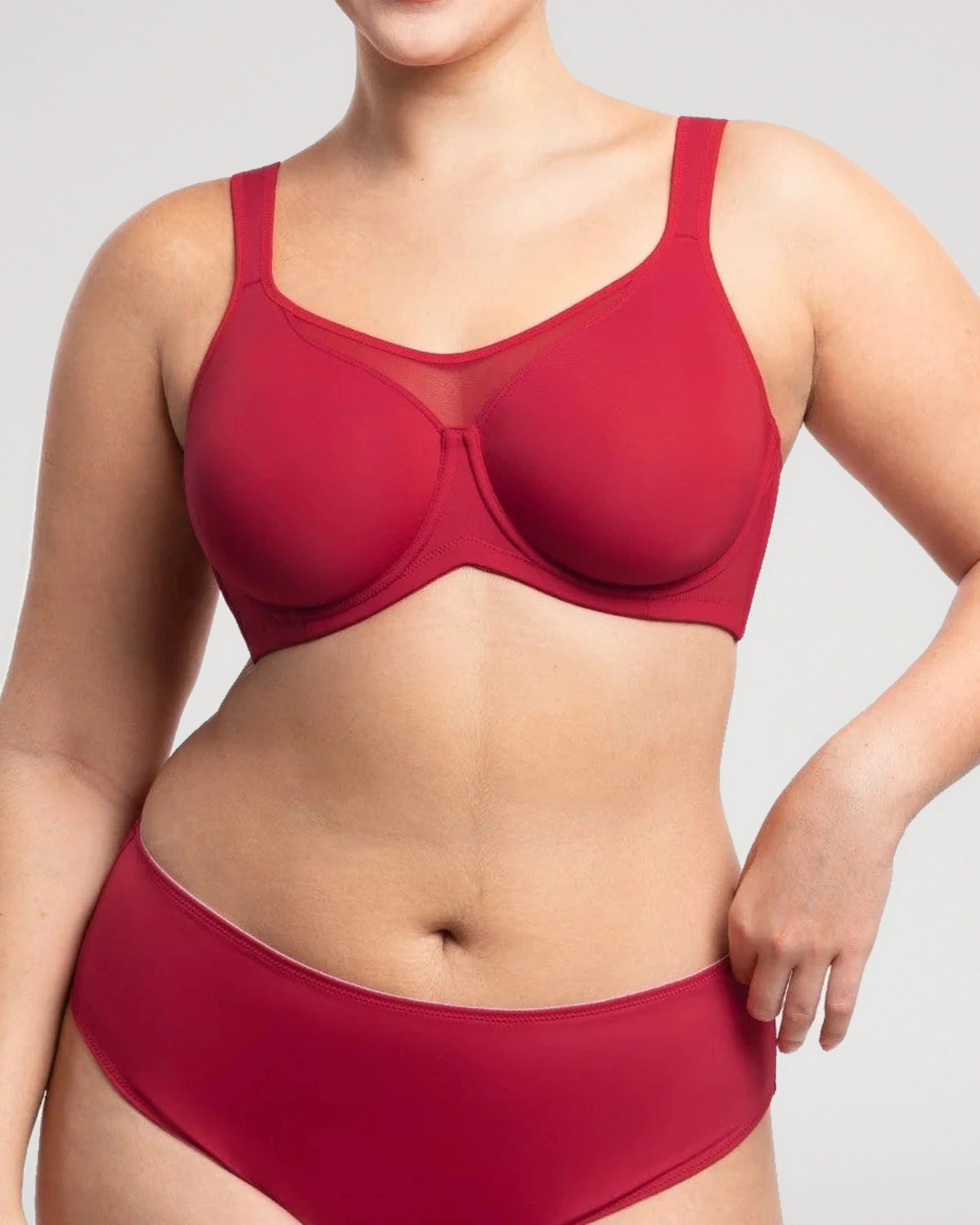 Soft contour view of the Full Coverage Unlined Minimizer Underwire Bra | LilyCurve