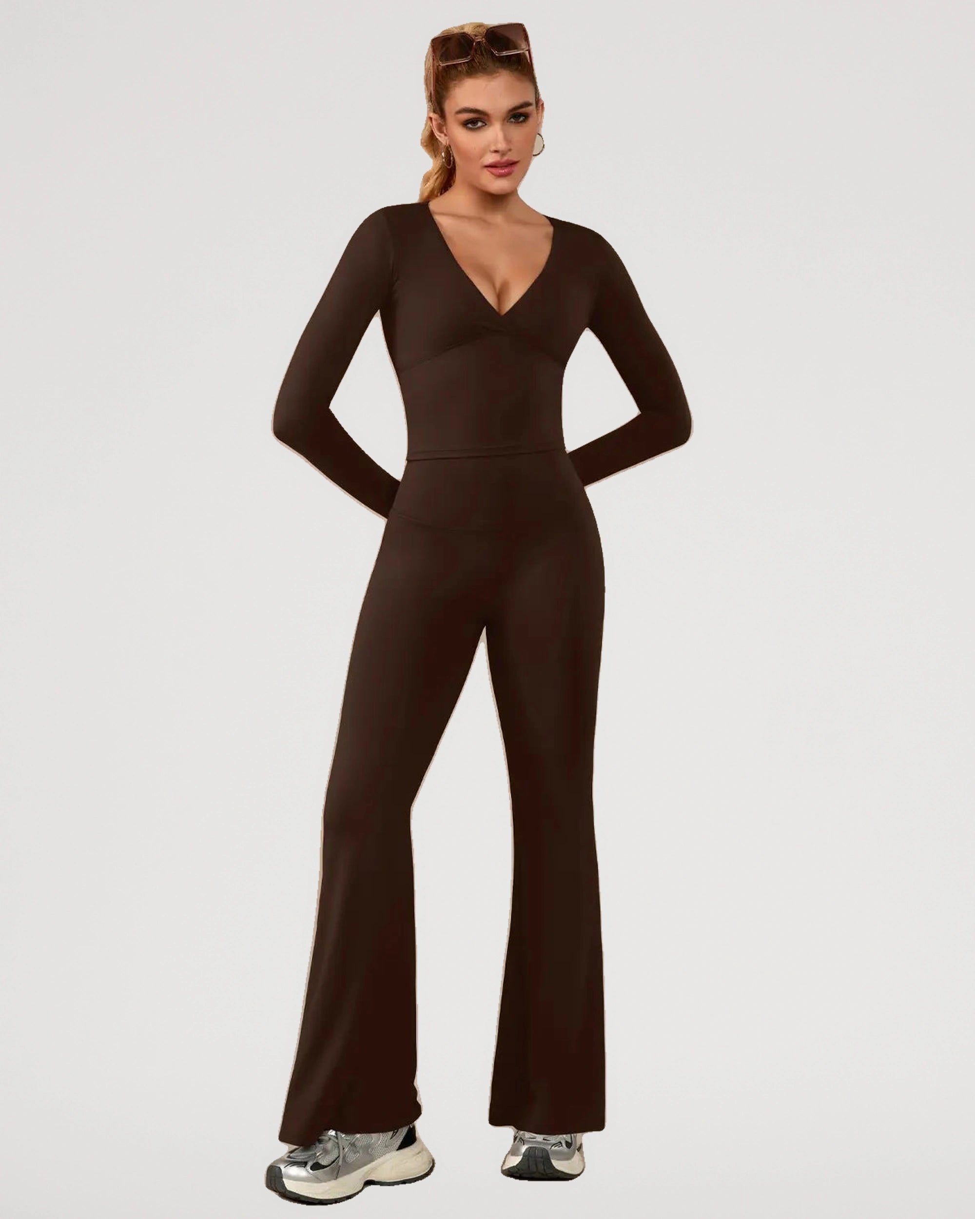 Side profile showing the loungewear set shape | LilyCurve