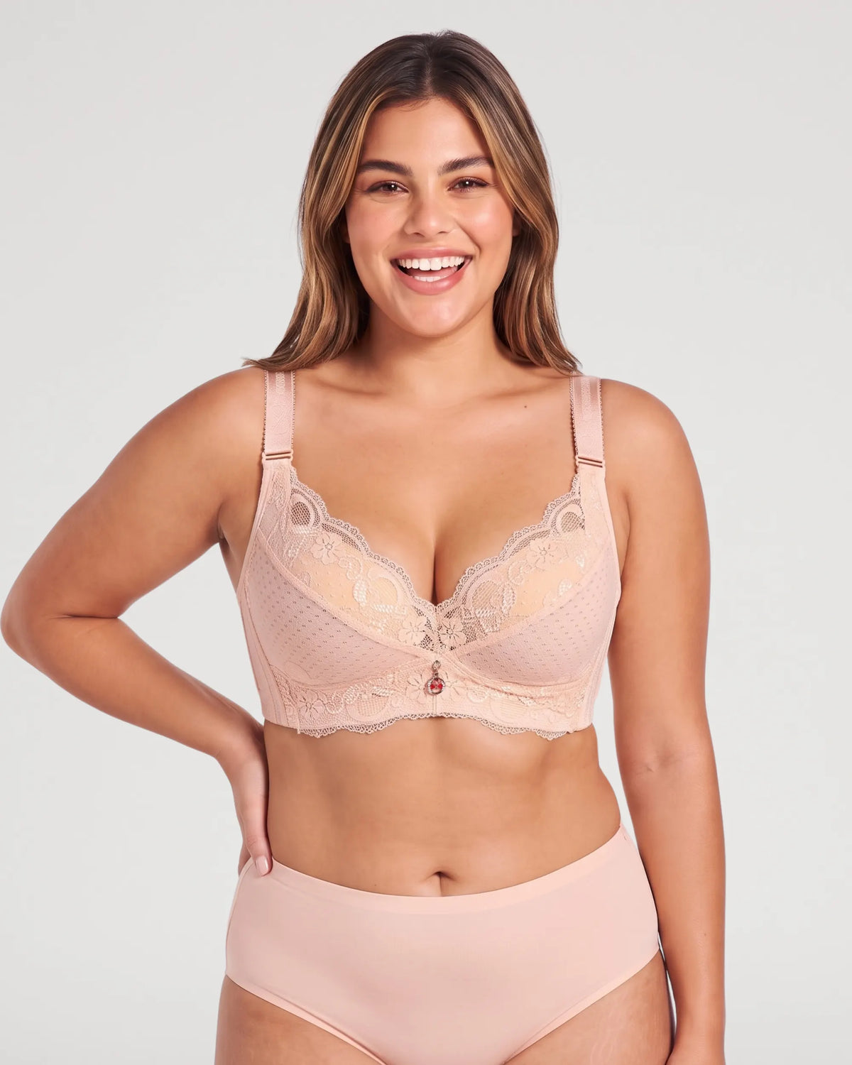 Plus Size Lace Molded Underwire Full Coverage Bra