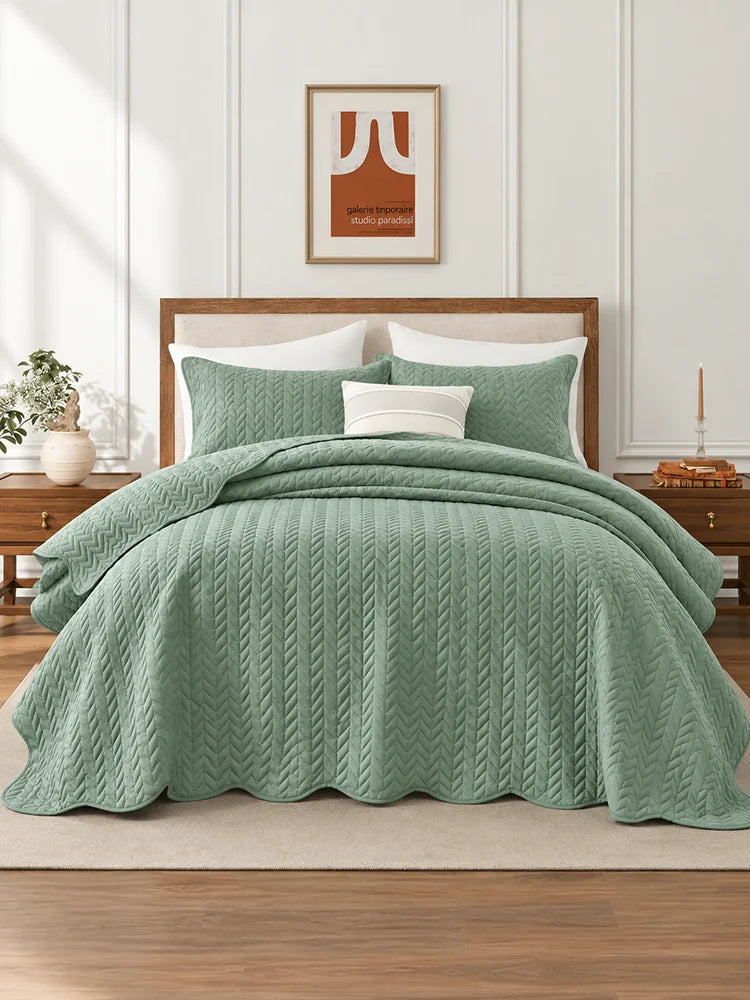 Lightweight Quilted Coverlet Bedspread Set