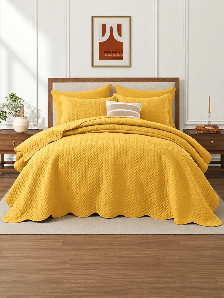 Lightweight Quilted Coverlet Bedspread Set