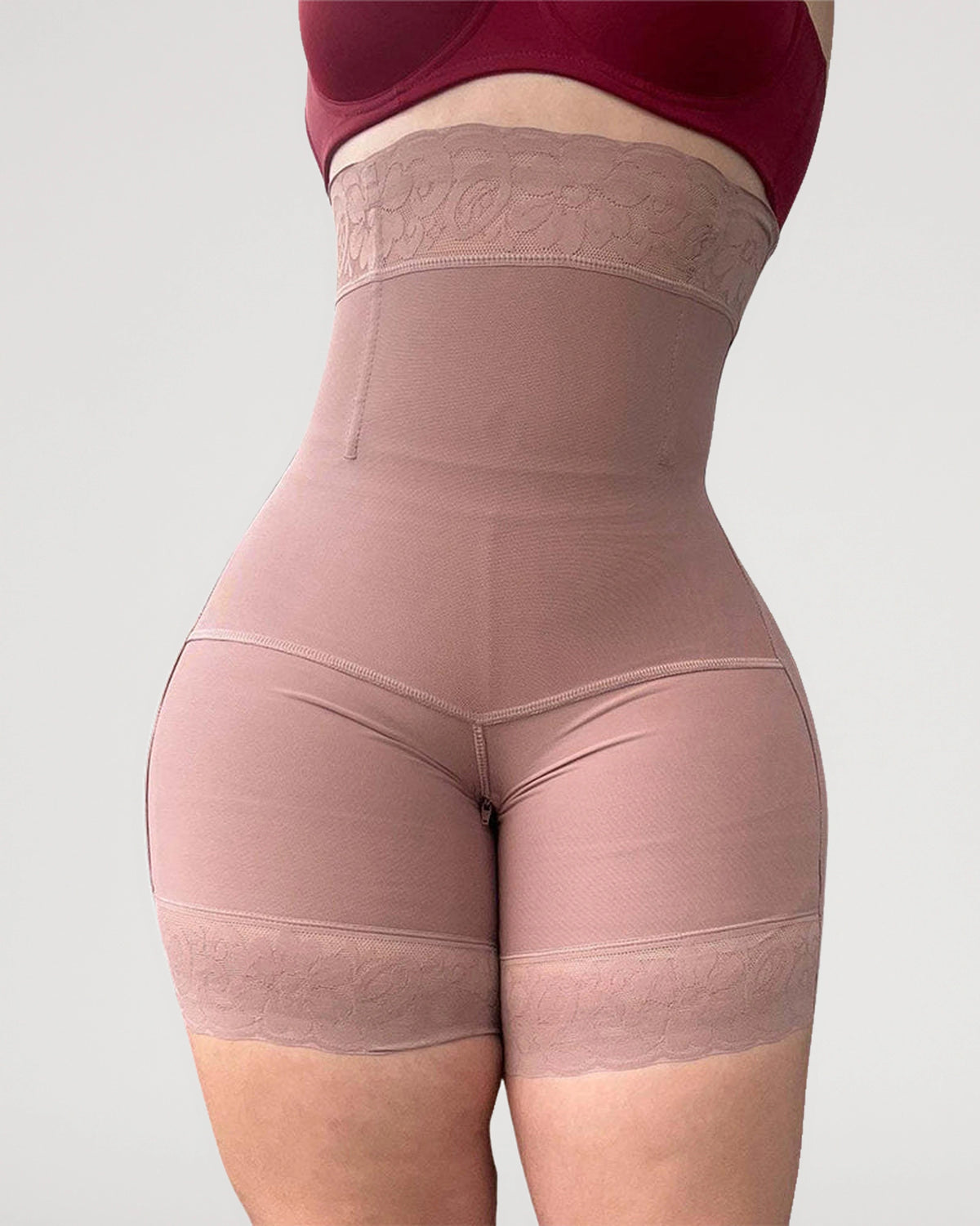 Back view with smooth everyday support | LilyCurve