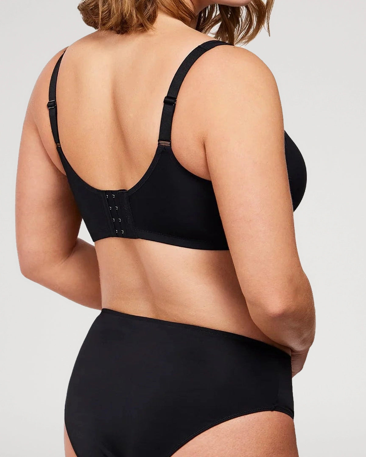 Comfort support view of this minimizer bra | LilyCurve