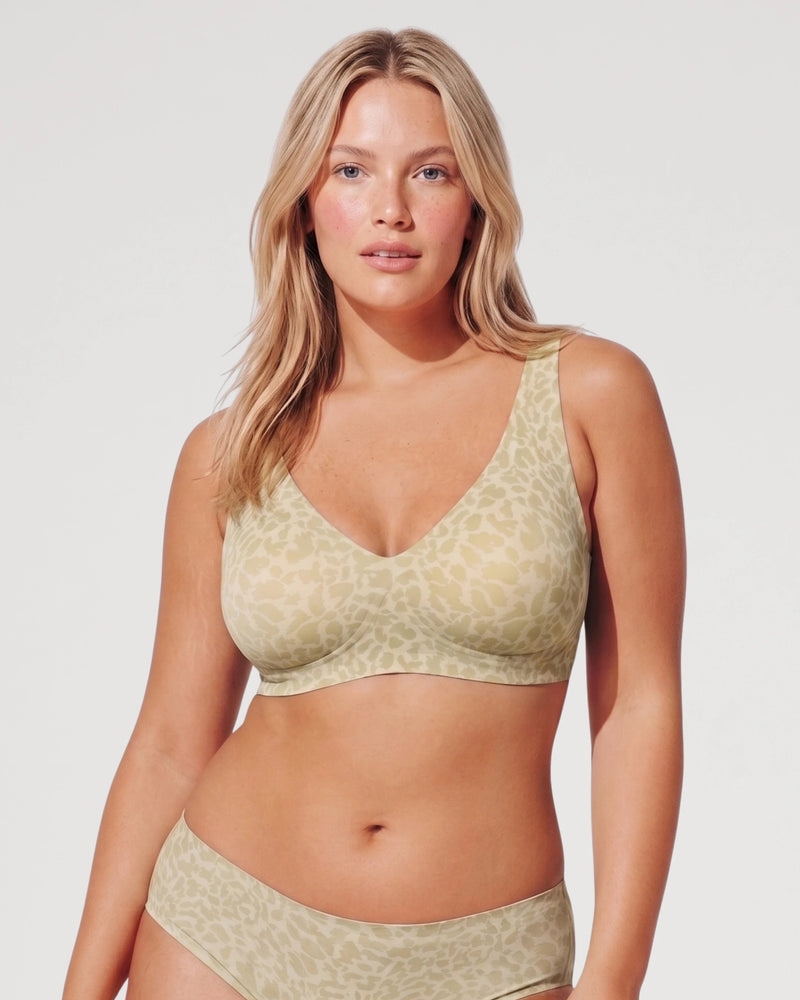 Seamless Wireless Plunge Push-Up Jelly Bra