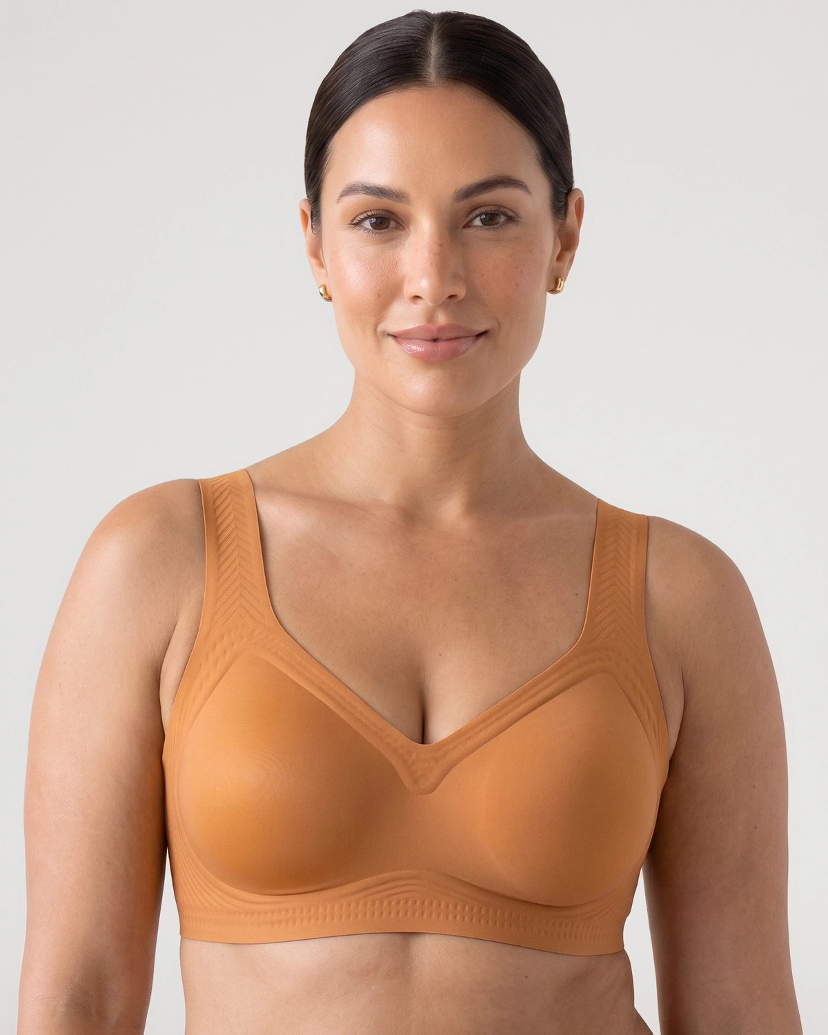 Studio fit image for the Full Coverage Smooth Back Jelly Bra | LilyCurve