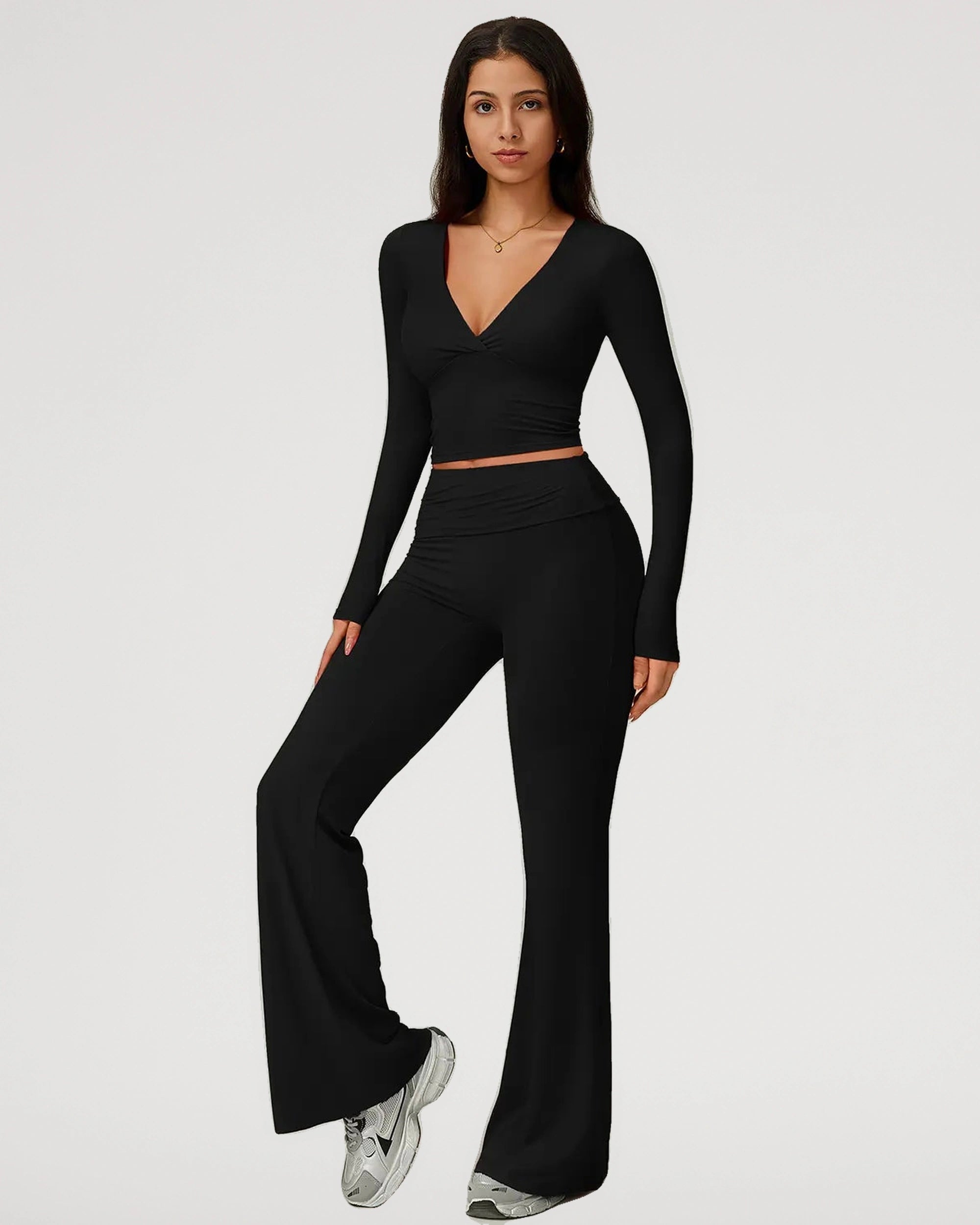 Comfort support view of this loungewear set | LilyCurve