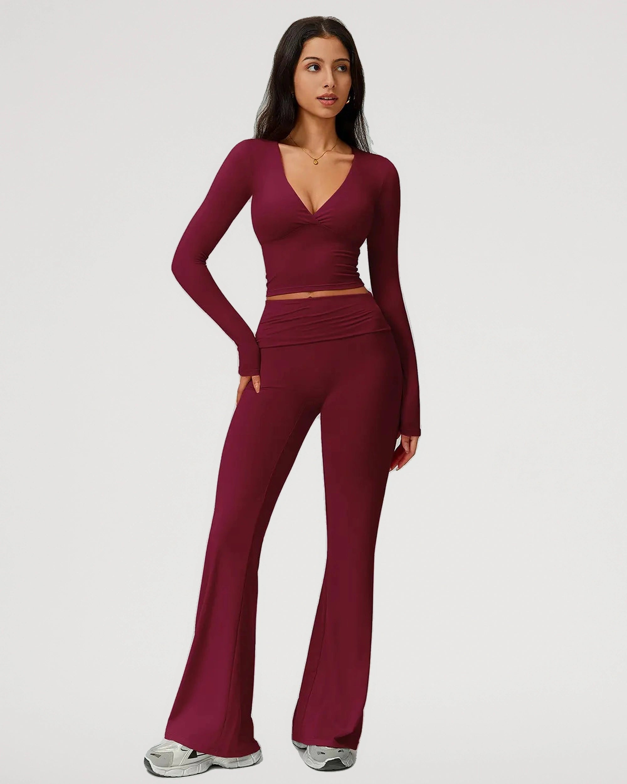 Fabric and finish detail on the Womens 2 Piece High Stretch Sporty Activewear Set | LilyCurve