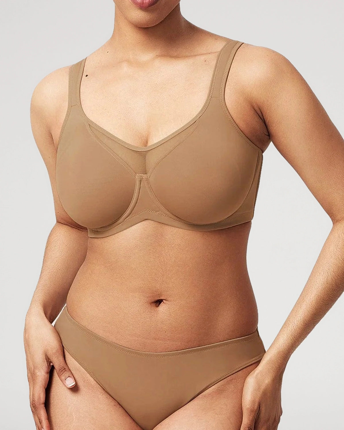 Studio fit image for the Full Coverage Unlined Minimizer Underwire Bra | LilyCurve