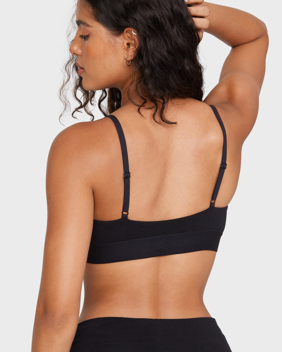 Seamless Unlined Scoop Neck Wireless Bralette