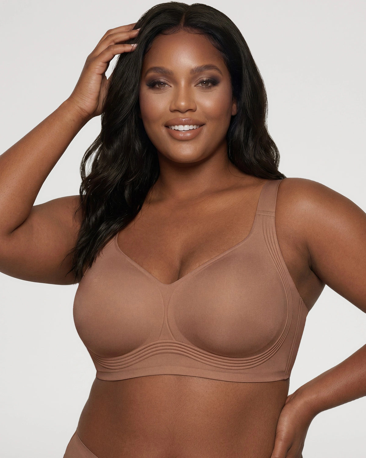 Fabric and finish detail on the Comfortable Wireless Full Coverage Jelly Smoothing Bra | LilyCurve